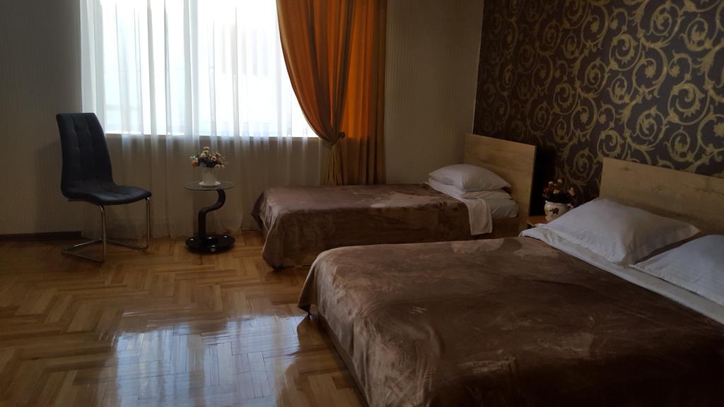 Guest House Elene Гори Экстерьер фото